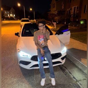 Meet your Posher, Adrian